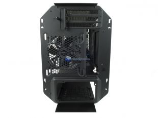 Antec-Cube-Razer-Edition-28